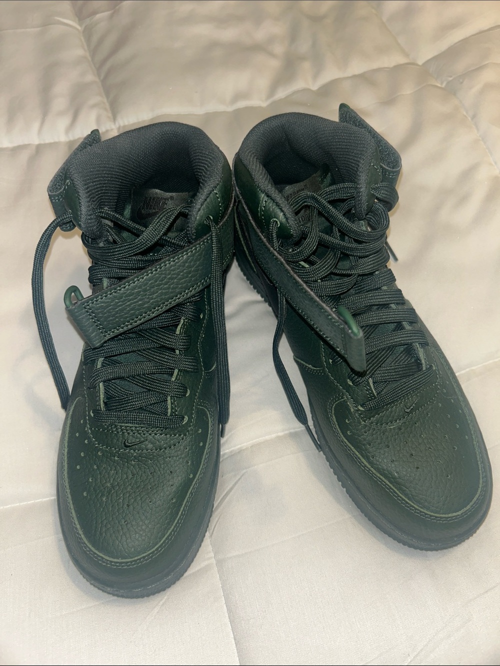 Men's Dark Green High-Top Athletic Sneakers